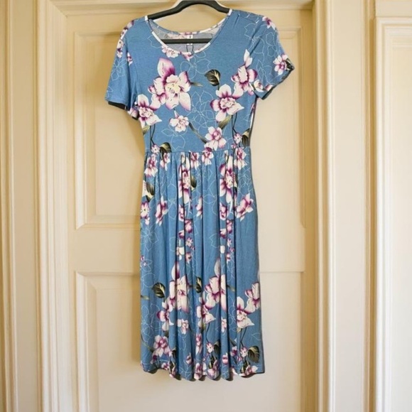 Boutique DB Moon Floral Blue Dress NWOT - Picture 1 of 7